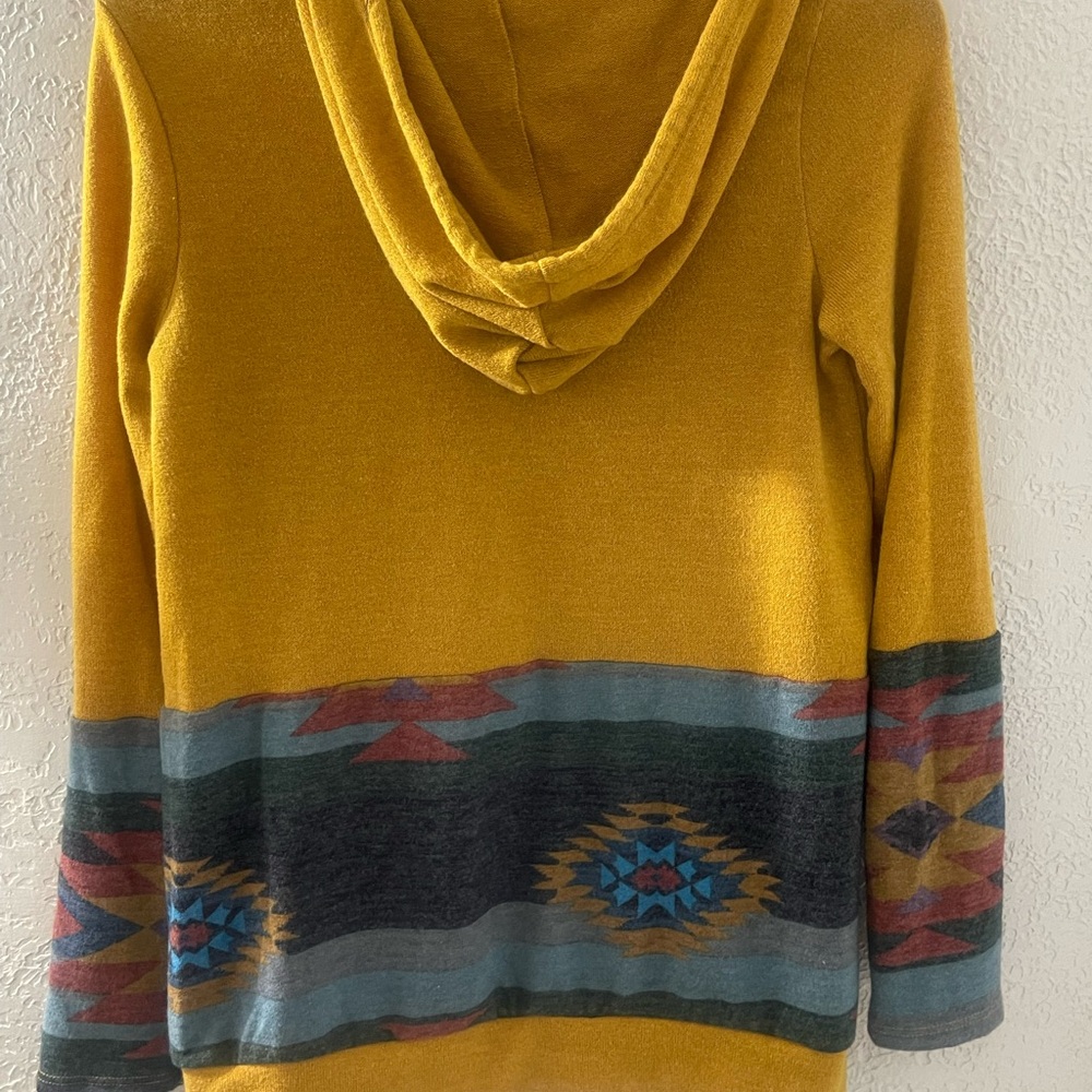 7th Roy‎ Women’s Mustard Hooded Sweatshirt with Patterned Western Aztec Hem Med - Picture 5 of 7